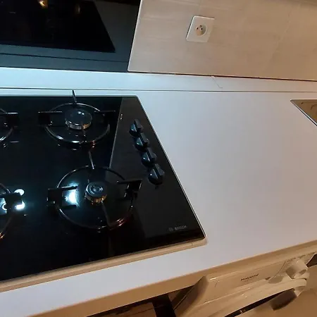 Apartament Idealement Situe, Vue Et Port, Proche Centre