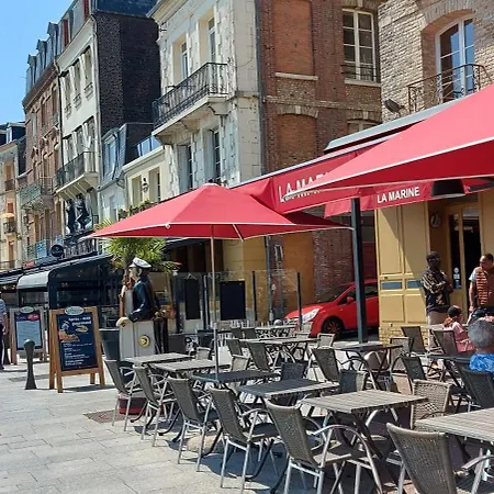 Idealement Situe, Vue Et Port, Proche Centre